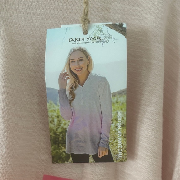 Earth Yoga Zumma Hoodie - Picture 6 of 9